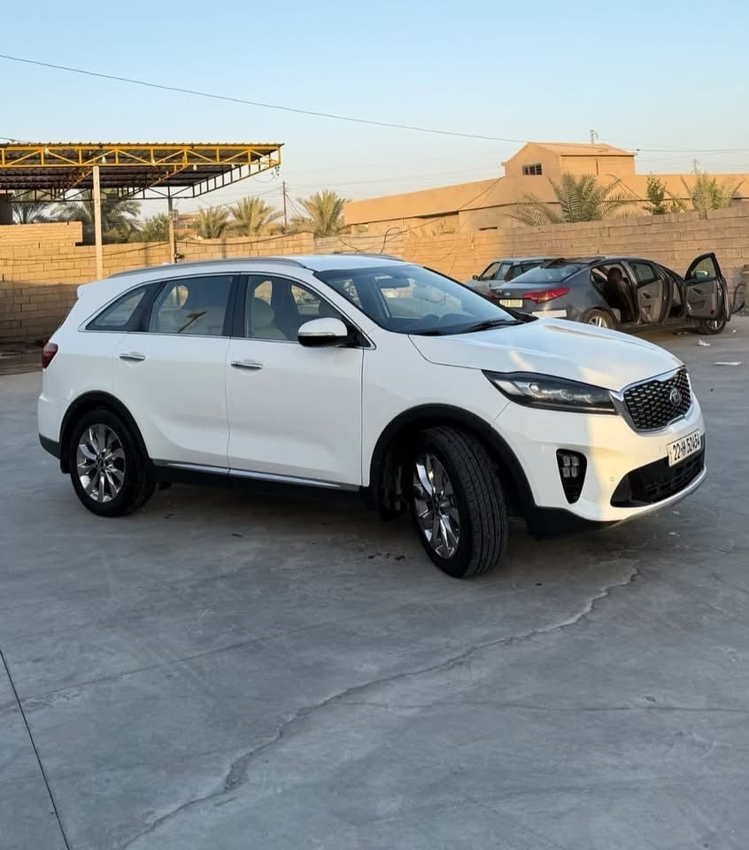 السلام عليكم 
الجميلة للبيع سورنتو خليجي
2020  V6
بصمة 
شاشة كبيرة
فول مواصفات عدى الفتحة
كلين مكفولة
السعر ٢٤٠ وبيها مجال
استلام شركة زيرو على ايدي
للاستفسار الاتصال على رقم 
***********