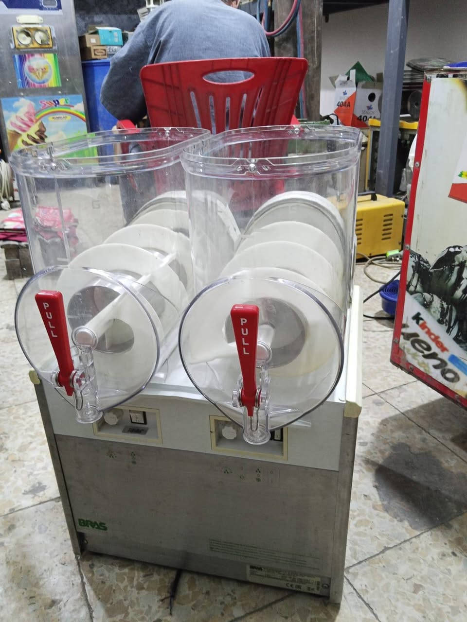 ماكنه الزبري ابراص 
نوع لايطالي

شغاله اي نقص مابيه

سعر 8$ وبيه مجال 

***********
