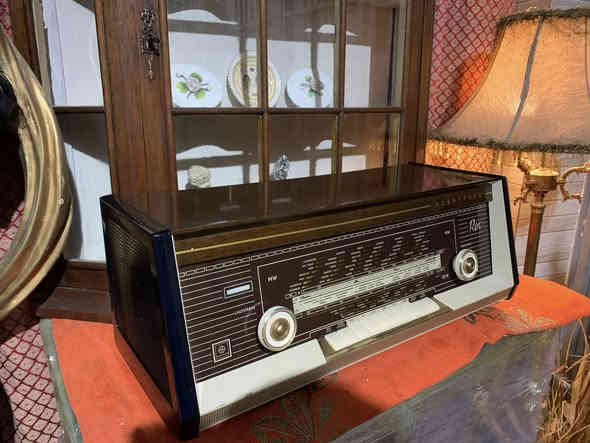 راديو لمبات شغال fm
 سليمانية توصيل لكافة المحافظات 
***********
