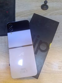 جهاز كلكسي ZFlip4 دفتري جهاز كلش نظيف أخو جديد ذكره 256 جهاز غني عن ال...
