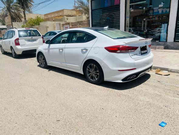 النترا 2018
امريكي مكينه 2000 دوش 
رقم قادسيه الماني مشروع وطني 
فول مواصفات 1/1 
١-تشغل بصمه 
٢-بصمه ابواب 
٣-فتحه سقف 
٤-تحكم ستيرن جهتين 
٥-ثلاثه انظمه قياده/ ايكو /نورمل /سبورت 
٦-كامره دواره 
٧-مثبت سرعه اوًقياده 
٨-شاشه بلاد 
٩-نظام اوامر صوتيه 
١٠-استشعار جانبي تحذير جرس 
١١-كشنات تدفئه 
١٢-مخرج اواكس وتصال بلوتوث 
١٣-شاشه اعطال 
١٤-نظام مانع انزلاق 
١٥-اظائه ترحيب يدات الباب 
١٦-حساس هواء رقمي للتايرات 
١٧-دواخل اسود 
١٨-حساس مري جانبيه 
مكينه وكير ع وظع الشركه برغي ممفتوح 
شرط الشرط والكفاله مكينه وكير وحداديه وتخم تاير 
الظرر جاملغ جه السايق  وبنيد  تراي وين ميعجبك 
$$$$$$السعر ١٤٠ وبيه مجال $$$$$$
للاستفسار الاتصال  ***********
