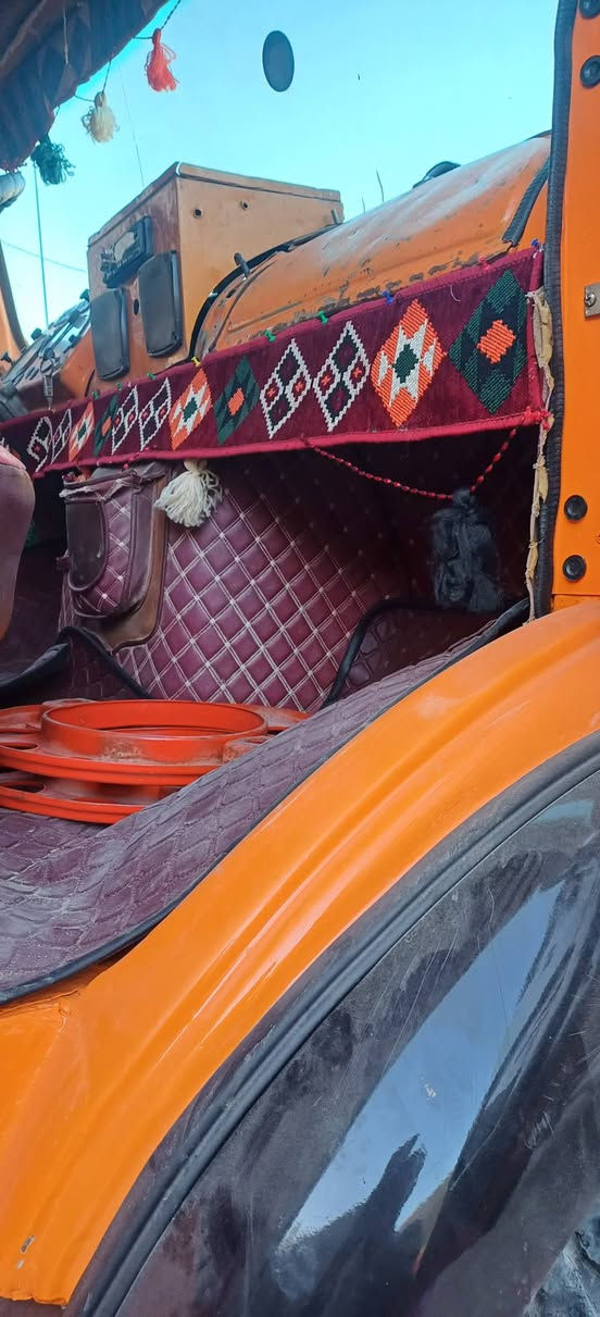 قجمه البيع اصل 69 اسياره محدثه كل 81 ماعايزه برقي واحد تخم تاير وسبيرات  كل كامله  وجديده.  مكفوله من كلشي. شاصي العريض  رقم بسمي. مداور ثاني يوم مكاني ناصريه اسعر اتصل على رقم ***********
