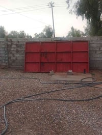 باب سلايت للبيع الطول 4 م والعرض. 2ونص السعر 350 وبيه مجال 07829586285