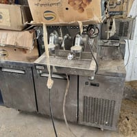 ماكنه قهوه  وافل  كريب  عارضه  مجمده  ايس ميكر  كل هذا ب مليونين دينار...