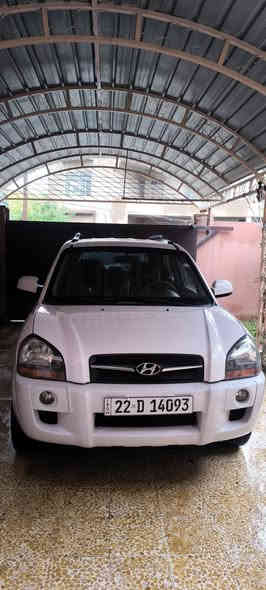 السلام عليكم
هونداي توكسون كوري خليجي
بدون صبغ مكان بارد  محرك وكير وتبريدشرط
رقم سنوية جديد  وكاله عامه باسمي تريد شرط التحويل
طخم وطخم تأيرات جديد 
الرقم  ***********
        ***********
