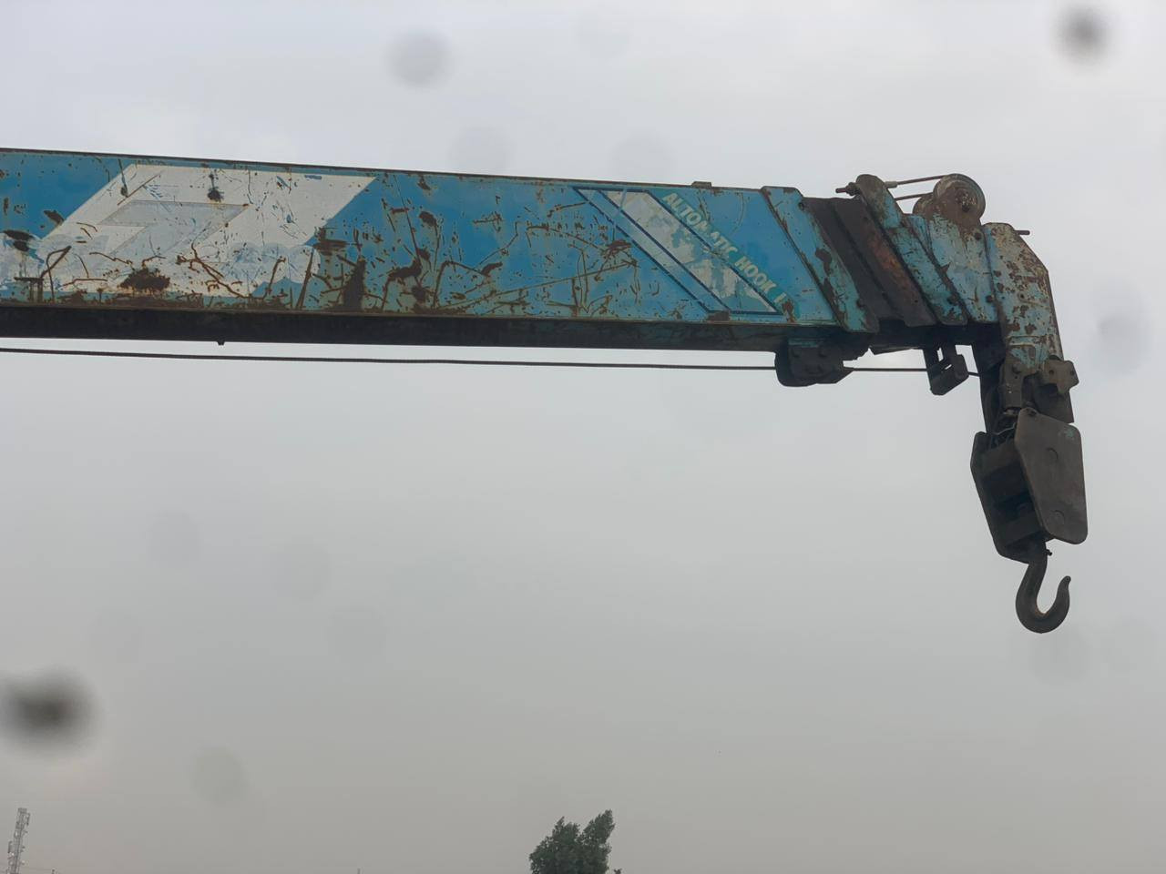 السلام عليكم للبيع مكلف في النشر مكاني البصره هذا رقم الولد.
***********
