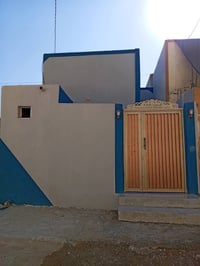 100متر للبيع بناء بلوك وعكاده تجعيب طابوك سقوف ثانويه ارضيه بورسلين يح...