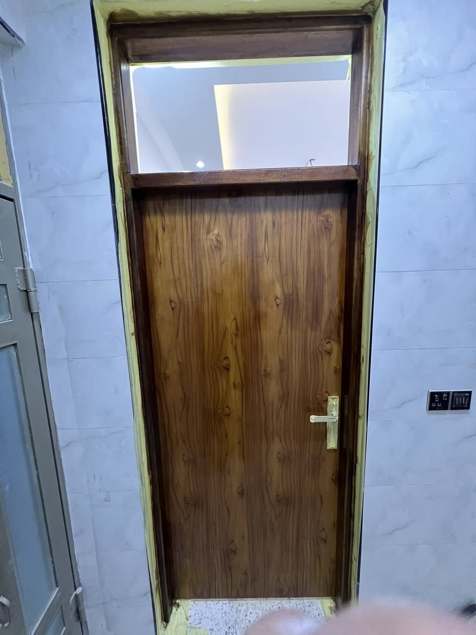 💥💥💥من جانب اعمال نجاره الاخلاص💥💥💥      في تصميم ابواب خشب داخليه وفي تصاميم حديثه وانشاء احدث الديكورات حسب طلب الزبائن الاستفسار عبر الرقم التالي  ***********
العنوان المدائن شارع معمل الغاز
