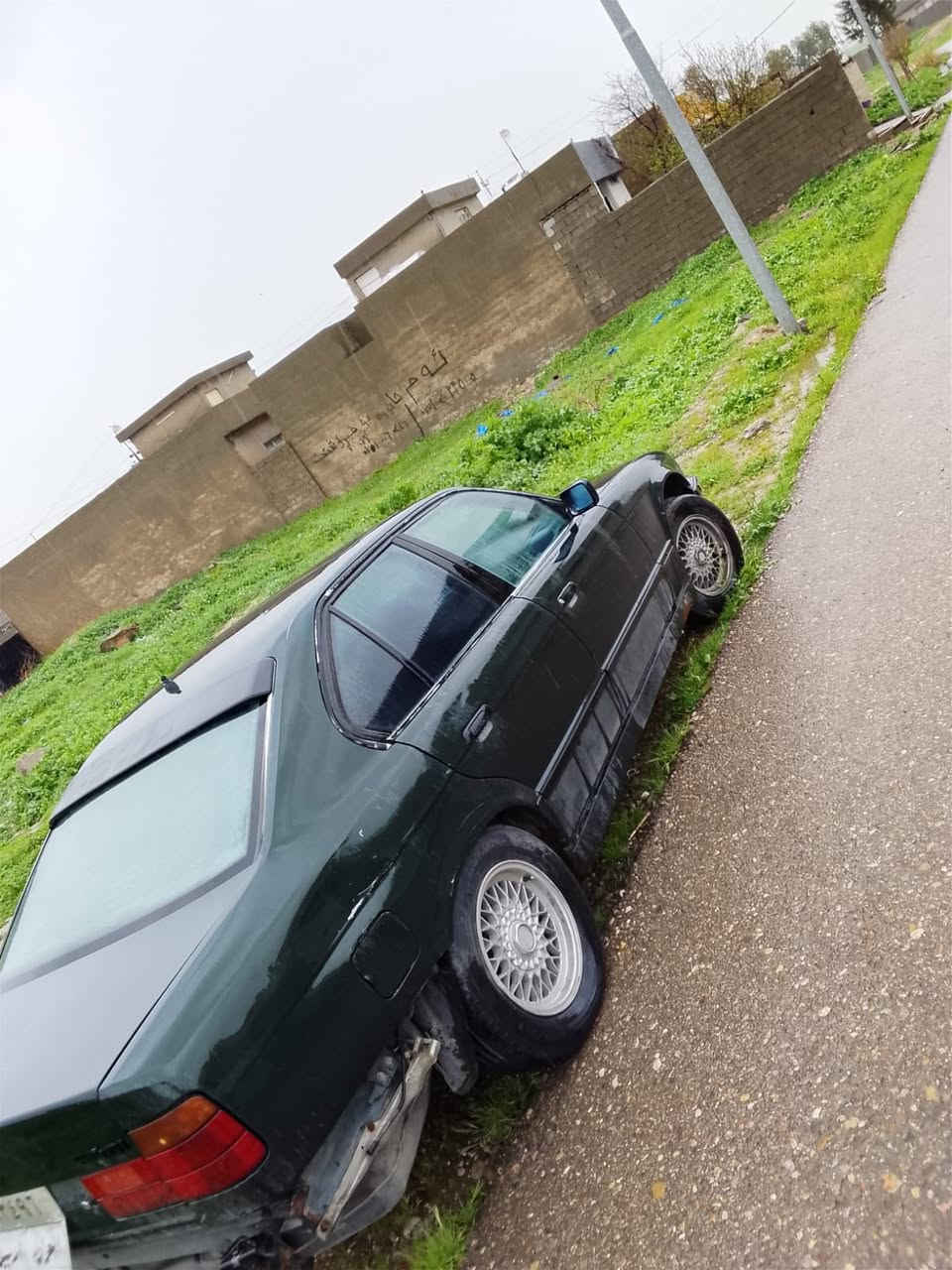 مفتوح 35 كير مكينه حاوي بالكارتون.
#موديل    91 كير #اتوو ماتيك بلاديه

حداديه من امامي خلفي جديد

غرفه جلد #جديده بطاينة جديده

فقط تاير مكسور بيه 

أداما كامله لساره من كير مكينه 

جوينات راديتر كله #فحص شرط. 

ترايك 200 #لبصرة شرط. 🦾

كهربائية كله شرط #كفالة 

لا تبخير لا تنقيص شرط 

ويل خلية اصلي وكالة

 #مكفوله من الضربه والكصه طخه بسيطه جدا 

تريد وكاله مداور شوكت 

 ومكينه وكير جدد 

#غرفه جديده جلد بلادي بطائن سياره 

 اتصال. ☎️ 52$$. وبيهة مجال للشراي

*********** ابو اسد.  #مكان السياره. #كربلاء
