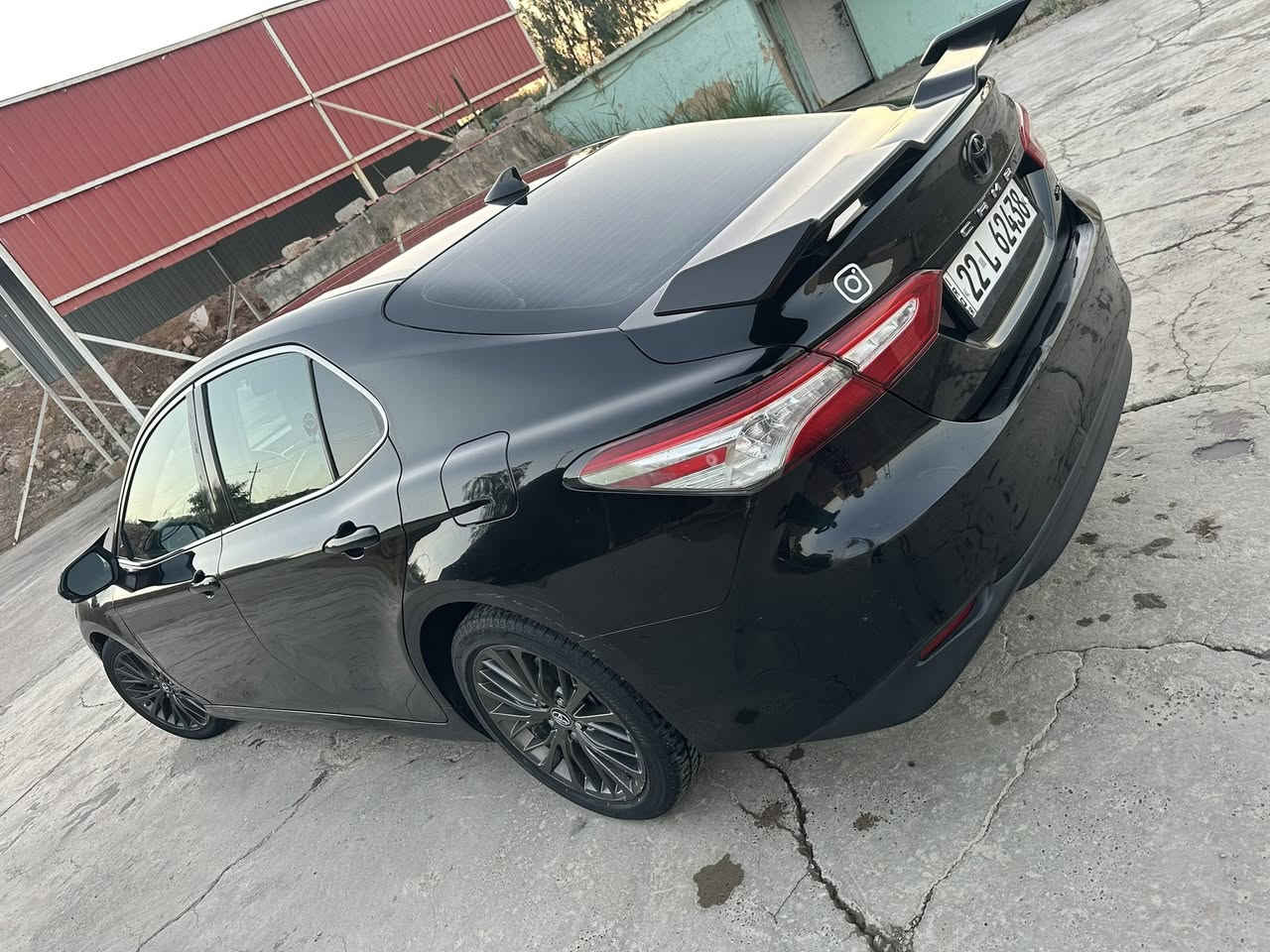 السلام عليكم للبيع كامري 2019 XLE محرك گير شرط ماشيه 129 mi فول مواصفات تبريد خلفي بصمه شحن لاسلكي ثلاثة قطع اماميه صبغ بدون شاصي السيارة بدون اي مصرف السعر 155 وبيها مجال مكان السيارة صلاح الدين ناحية الزوية 
***********
*********** قساط وعده مابيع نقداً فقط
