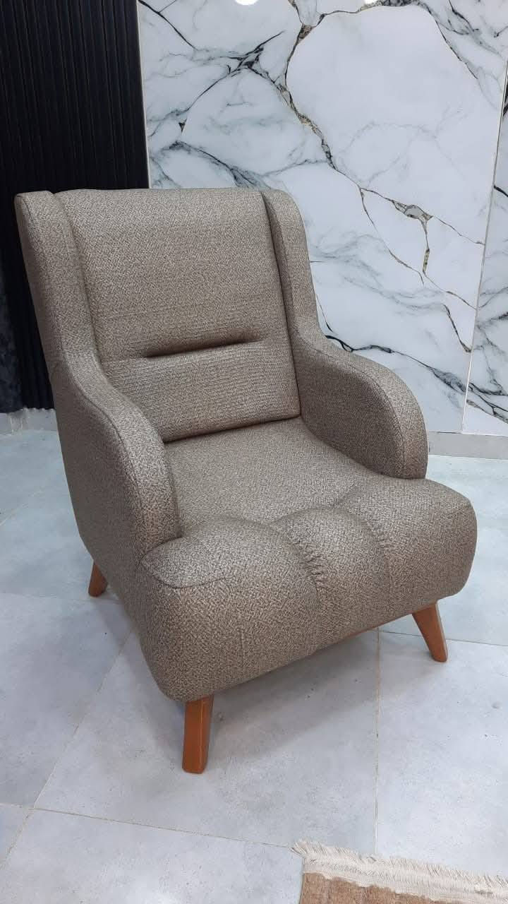 مديل جديد وحصري مودرن 
يوفر الراحة والاسترخاء 
قماش راقي جدا 
نوعيه الخشب بلوك قوي 
متانة قويه 
كل هذا 🔥🔥
فقط مليون و150 مع التوصيل
🥹لتواصل‪***********
