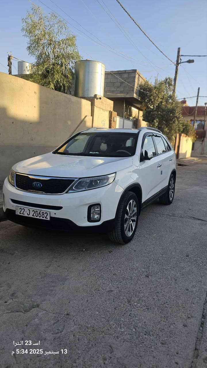 سورنتو خليجي
2014 للبيع
فول مواصفات عدا بانوراما
٤ سلندر
٧ راكب
٣ قطع تبريد
بصمه تشغيل + ابواب 
  كاميرا حساسات جانبية
كشن السايق كهربائي
تحكمات ستيرن
ويل كروم حجم ١٩
بردات بلادي
  مرايه شفط
 ماشيه 170 كم 
السياره ضررها بس بارد موضح بل سونار 
 السعر 175 
موصل 
***********
***********
