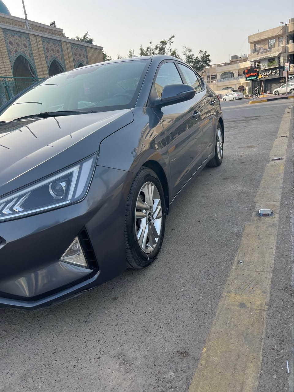 سلام عليكم النترا 2020فول 1/1بصمه فتحه سياقه ذاتيه كشنات تتفه وتبريد رادار مكينه 2000دوش كير اي تي المرغوب حادثه قبغ جنطه وجاملغ خلفي بدون دواخل كلش غفيفه سياره جديده مال بيت وبسمي ورقم جديد وسنويه جديده العنوان الاعظميه السعر140رقم 
*********** بغداد, العراق
