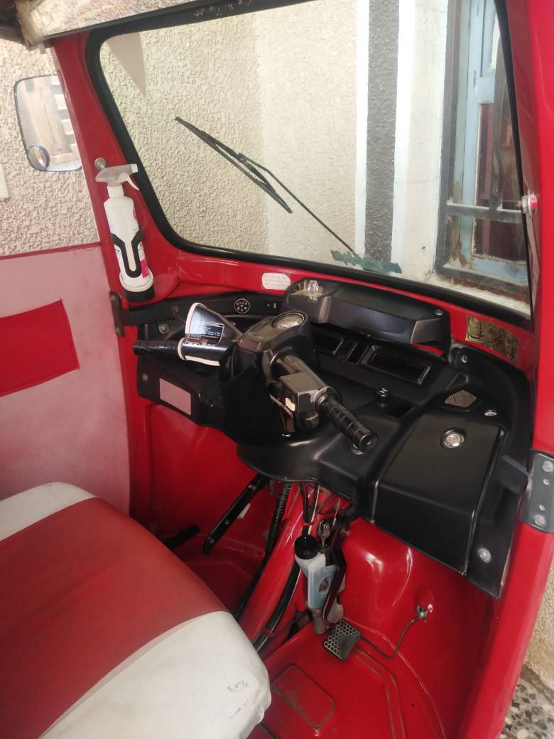 تكتك موديل ٢٠مرقم بسمي
بدون صبغ بدون ظربه
السعر ٥١٠٠
***********
العنوان كربلاء
