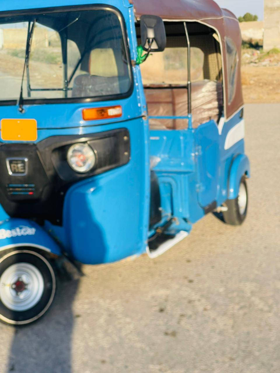 سلام عليكم شباب تكتك لبيع 21كفاله بس بيه طخه بسفحه ثلث صابع ولباقي كفاله تكتك كبل لشار ماذب عليه الف دينار سعر تكتك 7000بيه مجال وشراي ينتصل ***********
