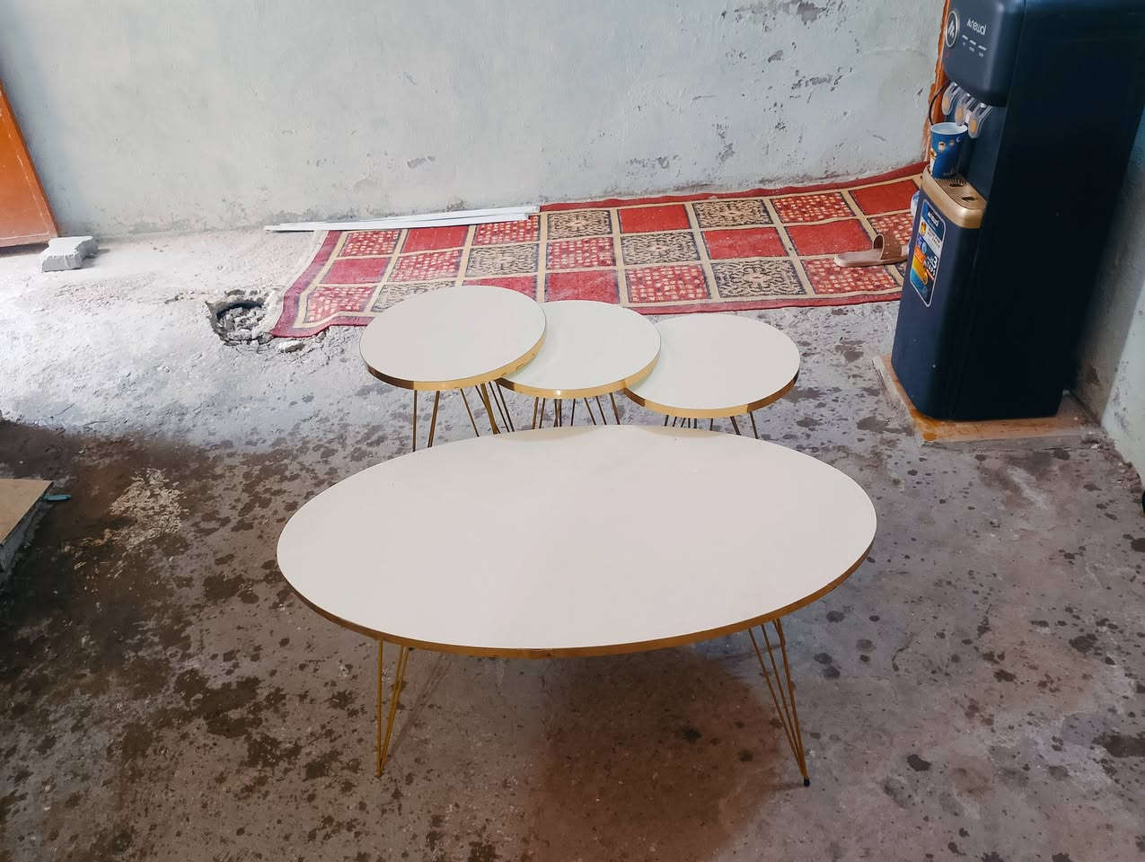 للبيع كلمن وسعرة مكينة شغالة عل فحص تخم طبلات نضيف مبرة صغيرة شغالة عنواني عسكري
***********
