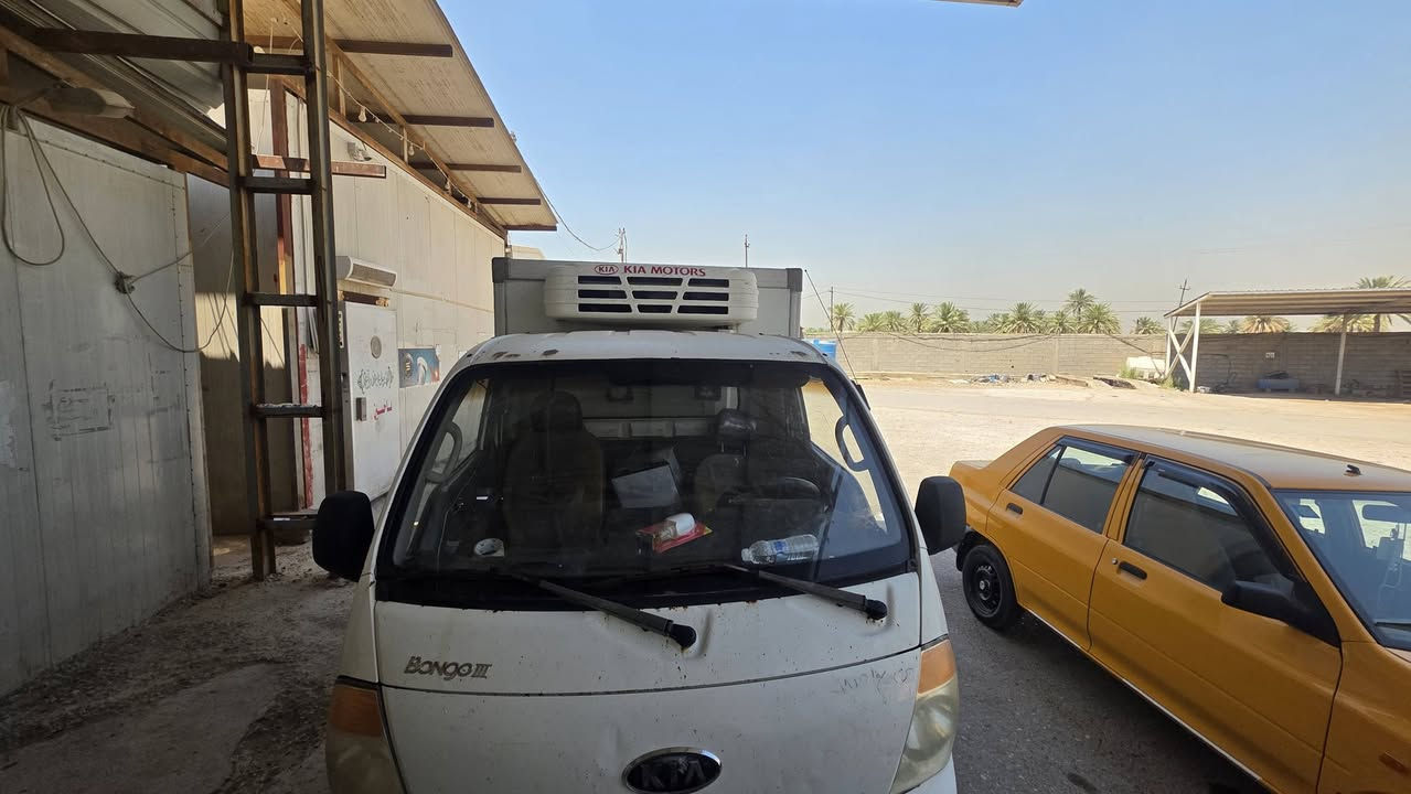 كياء بنكو ٣٠٠٠
موديل ٢٠٠٧
رقم بغداد  بسمي
***********
