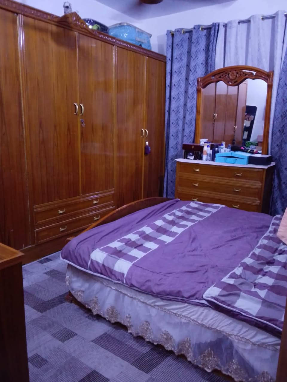 السلام عليكم
بيت زراعي ٥٠ متر  قرار ٢٥//// ٣ طوابق 
بي ٣ غرف نوم مع صالة مع ٣ حمام// البناء درجة أولى سنة ٢٠٢٤ //يوجد حايط واحد مشترك فقط .. العنوان الشعب قرب محطة سما بغداد السعر المطلوب من صاحب الدار ١٠٠ وقابل للتفاوض 
الاستفسار أكثر الاتصال ع الرقم ***********
