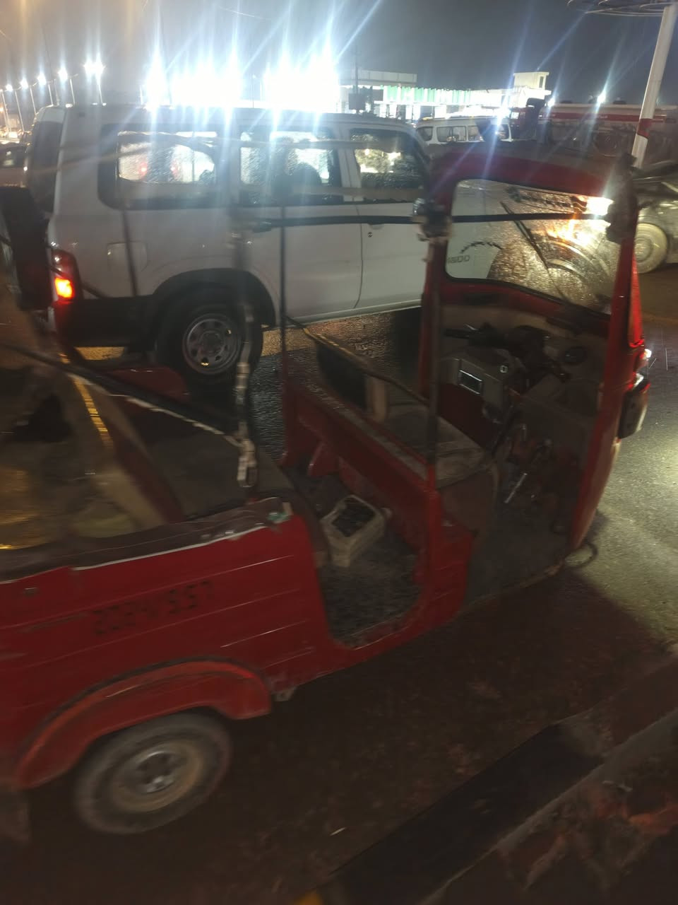 سلام عليكم تكتك موديل ١٨شهر٧تكتك خير من الله كبل لشارع سعره ٣٢٠٠او بيه مجال تكتك مكينته  بجيس تكتك كل نقص ماعز بس جادر مكاني بغداد مدينت صدر الحميديه ***********
