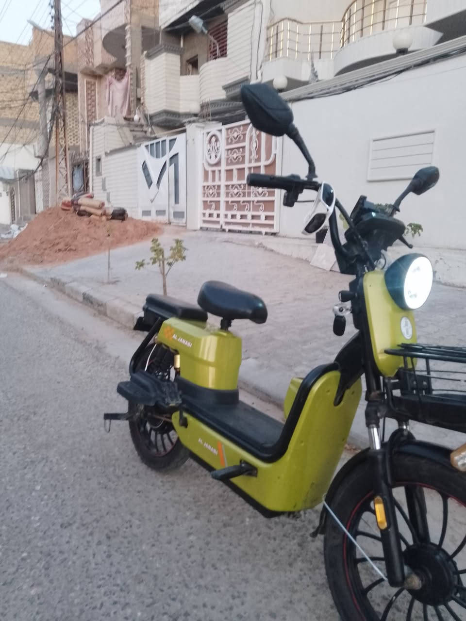 فدوه الميشتري ليكسر والحلال لله وراعيه..
للبيع مكاني نجف قريب المدينة المائية مستعمل نظيف..وبختصار..كدامك..بصور موضح.. السعر.250..والشراي يدلل.. الاتصال على الرقم..***********..والف هلا وتروح راضي 🤝🙋

