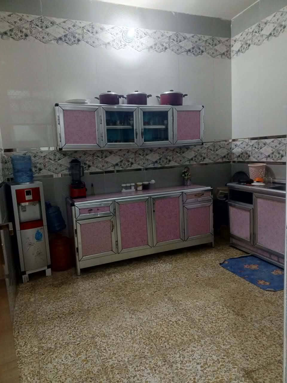 دار للبيع المساحة 130متر طابو زراعي قرب حي الحوراء بناء حديث 
طابوك كونكريت يتكون من غرفة نوم واحدة 
إستقبال 
صاله مطبخ مجاميع صحية 
السعر 75 مليون وبيه مجال 
للاستفسار الاتصال على الرقم التالي 
***********
أو مراجعة مكتب القبطان لبيع وشراء العقارات شارع علي قمارة قرب أسواق حسون
