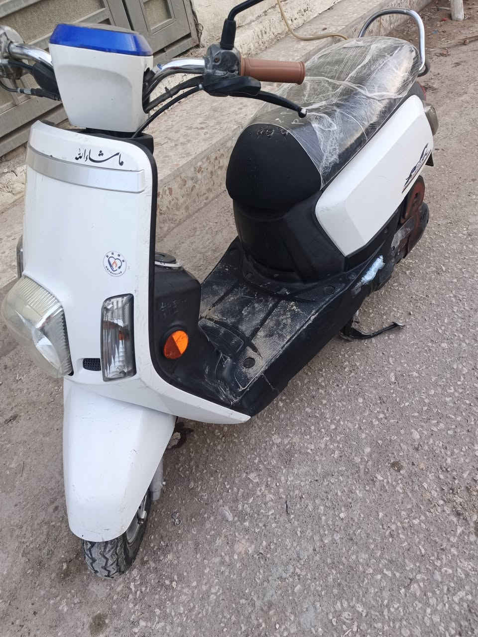 بوليسي مسطرة نوزل موديل 11كفاله عامه محرك مامفتوح شلعه ومعدل فول كهربائيّات شغاله تايرات جديده السعر 650قفل مكاني كربلاء البوبيات قرب اسواق برتقاله ***********
