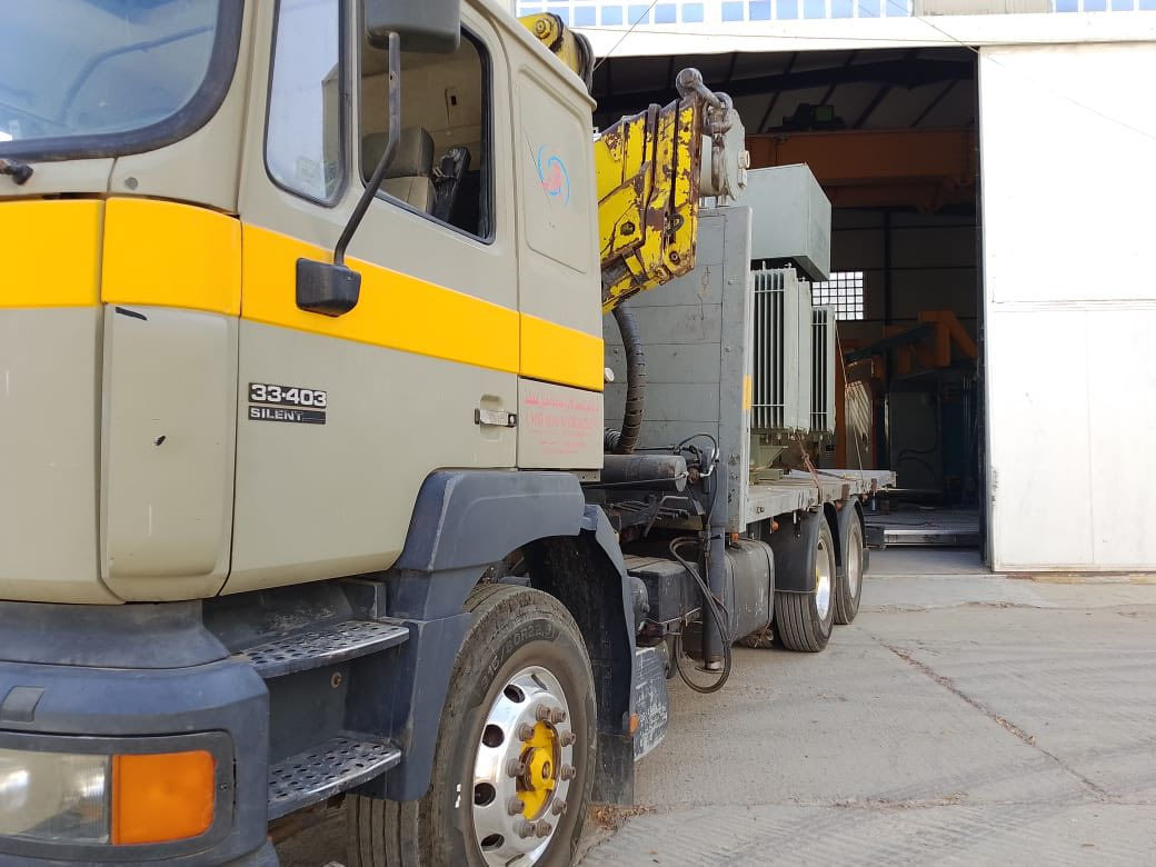 أعيد نشر بسبب الوعود الكاذبه ورجائن مو شراي لا يخابر  ولا يضل يكسر بحلال العالم وهاذا سوك كلشي بي 
مان صقر سكس موديل 2002 سياره نضيفه مكفوله من كلشي كرين 10 طن سيفتي بدون ريمونت  أربع سلايتات موديل 2004 وباج بطن وضهر سكس مجموعه gf برينه طول البدي سته  ونص وتخم تاير ويل كروم رقم بصره دولي بسمي مشروع وطني مكاني بغداد راشديه ورقمي *********** وعيد وكرر مو شراي لا يخابر وسعر 350$ وعل العلم مجموعه مال مقطوره كامله بس جيب وشد وسياره جاهزه مابيها اي نقص
