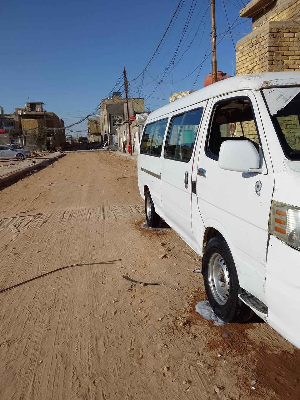 سلام عليكم سيارة جنبي H1 موصليه سنويه عضم عاج مديل 14 بسم مواطن حداديه نضيفه سياره تخم تاير جديد مكينه كير واكسن مكفولات مكان نجف سعر 32وبيها مجال رقم ***********
