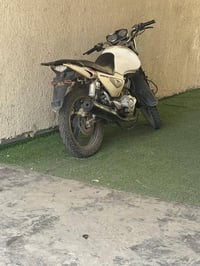 سنكي للبيع سعر ٣٠٠ وبي مجال 07825533293