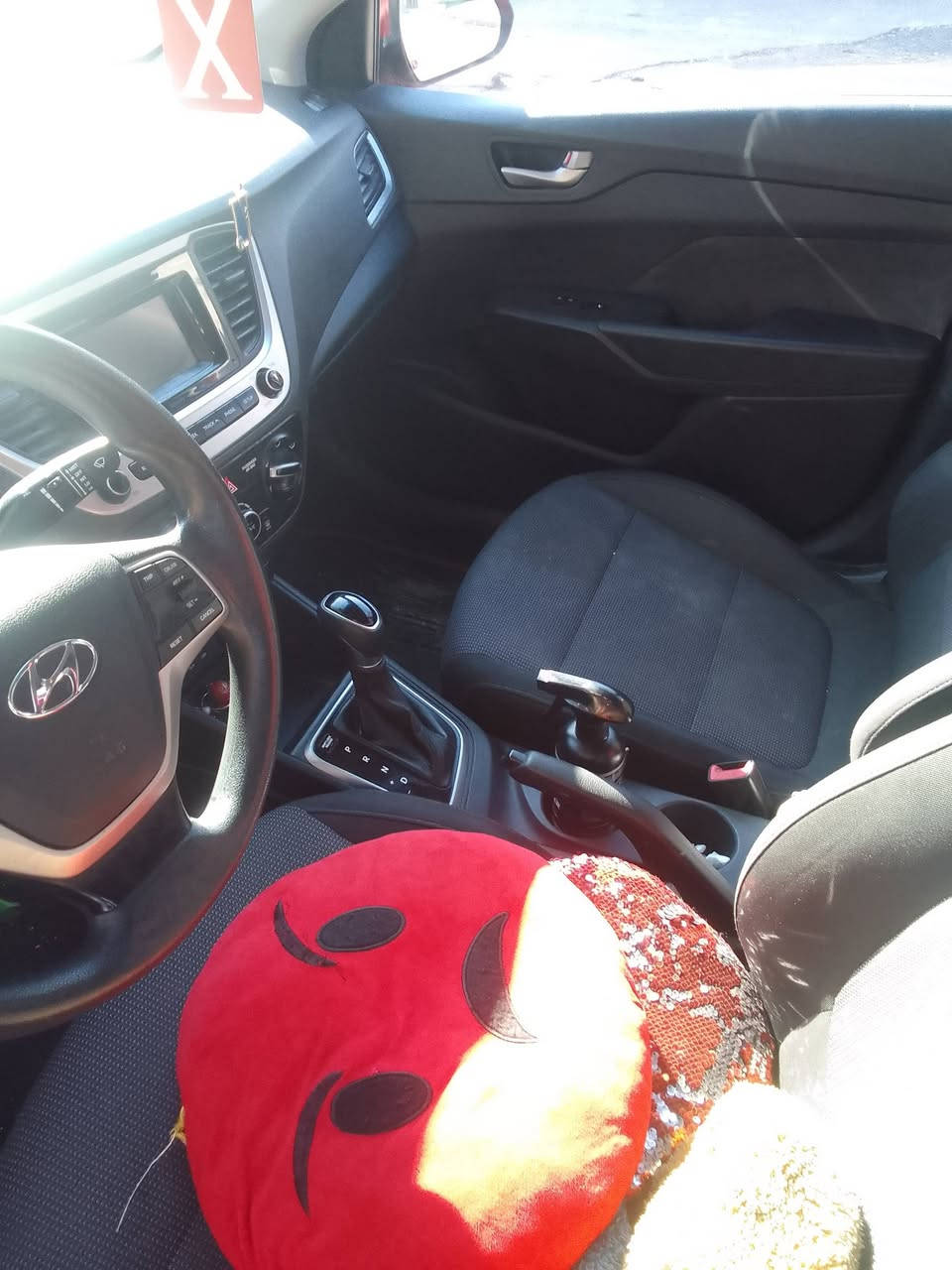 *********** حي العامل يم المحكمه البيع بياع سياره اكسنت موديل 18 سنه سعرها 123
