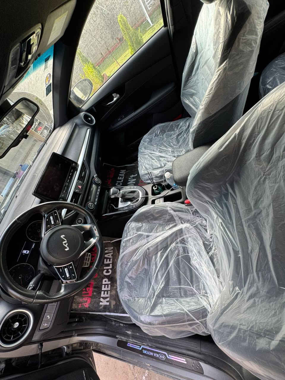 سلام عليكم فورتي موديل 24 فول الاخير GT معوقين مال ولد شاب اني مستورد سياره حادثه بنيد بارد وجاملغ مبدل بدون برباك سياره جديده ماشيه 31 السعر135 بيه مجال مكان بغداد حي ور الاستفسار ***********
