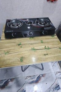 طباخ جديد مع ميز كبير  للبيع الله شاهد جدد وسعرهن كلش مناسب للمحتاجهن ...