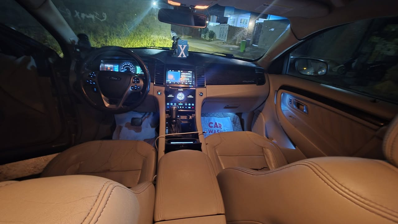 سلام عليكم 

فورد توريس موديل2017 للبيع 

المواصفات ⬇️

فول لمتد 

فتحه سقف 
كشنات تدفئة تبريد 
سترين كهرباء 

رادار 
كامره خلفيه 
برده خلفي
حساسات امامي خلفي
كشنات كهرباء 
شاشه SONY
تدفئة تبريد شغال

كشنات خزن 
اشاره ترحيب 👋
فتح ذكي 
بصمه أبواب 
كود الباب ⬇️
تحكم سترين + تثبيت سرعه، 🫷

كير ومكينه خير من الله 👋

صدر أمامي خلفي نظيف نسبه 90% تقريوات

السعر 135 قابل للتفاوض 

االاستفسار *********** اتصال أو مراسله واتس اب
