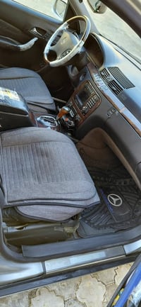 ٢٠٠٤ • ٦ پستون • جلد هيتەر