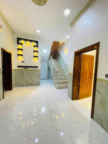 اللهم صل ع محمد وال محمد 
اعلان 
بيت  عند الارباط  مساحه 157م 
 مربع 
يتكون من غرفتين وصاله ومطبخ حار  وبارد 
واستقبال وصحيات داخليه وخارجيه 
طابق ثاني يتكون من صاله. وصحيات 

بسعر 90  قفل 
تفاصيل اكثر مراجعه مكتب الساعي للعقار 
او الاتصال بالارقام التاليه 
***********
***********
***********
عنوان المكتب سايدين حي الشرطه مقابيل اسواق ريتاج 🧿
