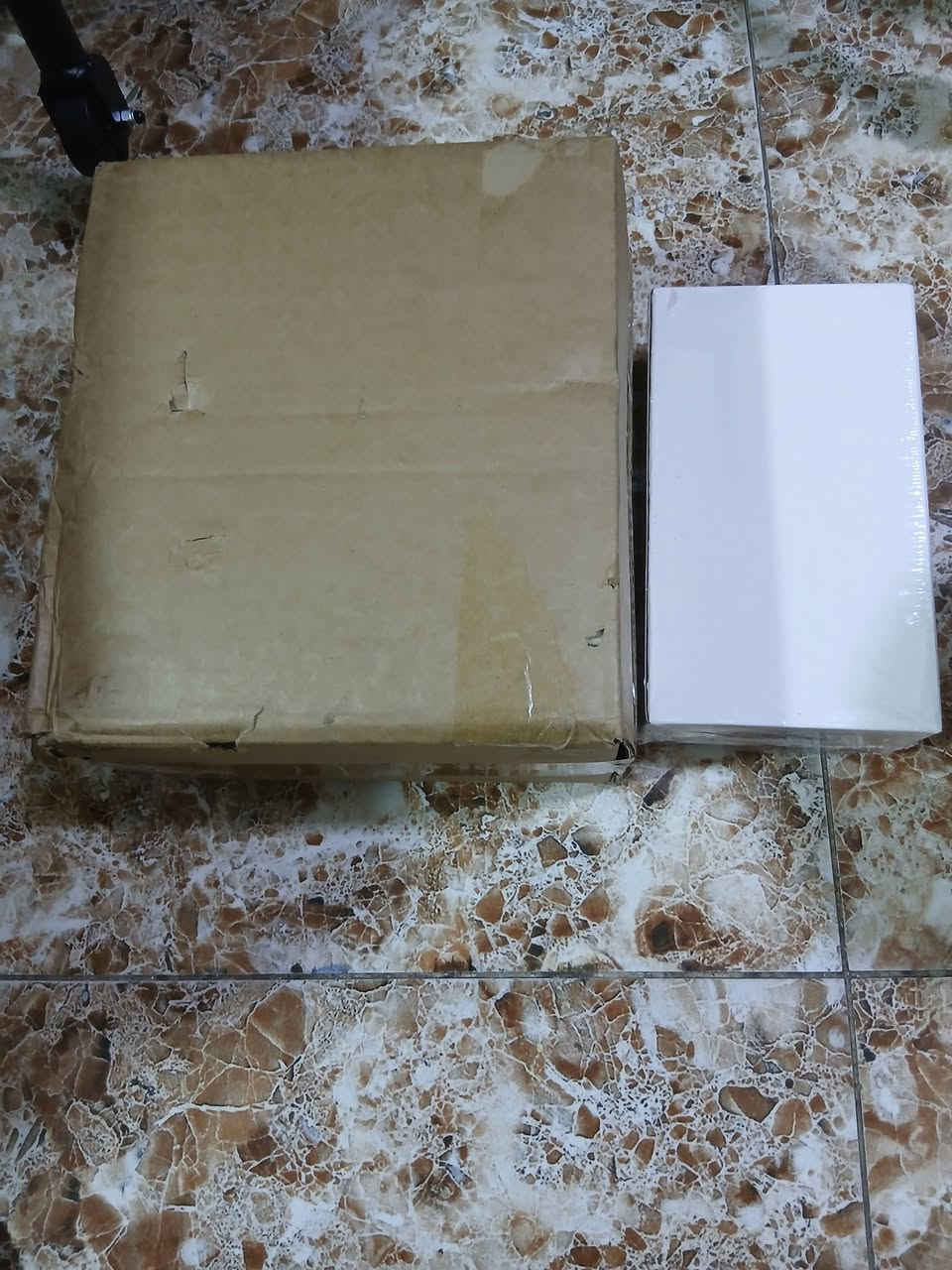 كرسي كهربائي به ٢ماطور وبطارية وشاحنته بالباكيت الكرسي جديد بالجيس كما موضح بالصور للبيع رايده ب ٥٠٠ ألف اوبي مجال وعلى الراغبين بالشراء يتصل على الارقام التالية *********** واتساب والرقم الثاني مابي واتساب *********** مكاني ابوغريب الشهداء
