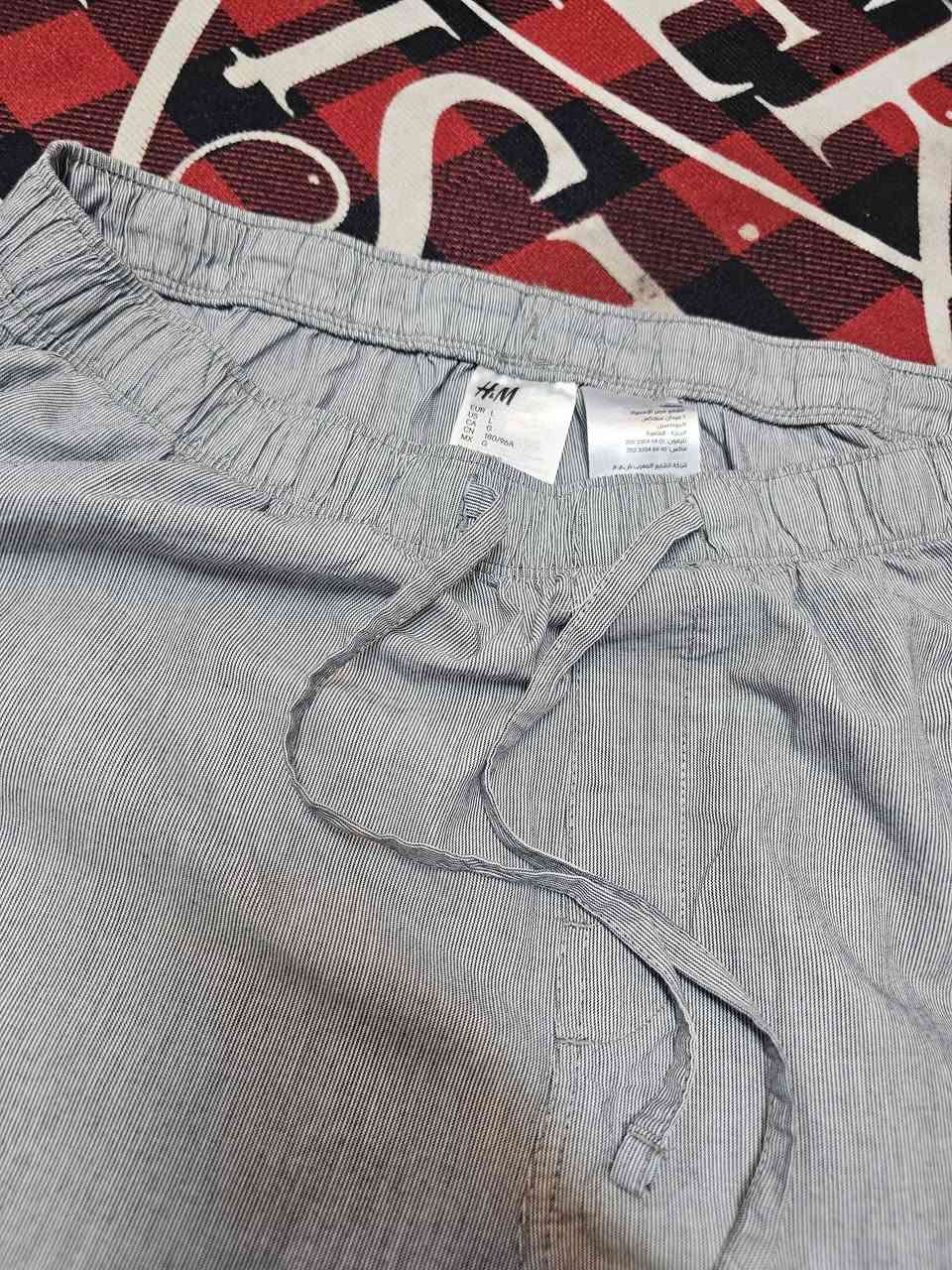 اصلي فول  من ماركت HMالقماش قطن ١٠٠% تلبس  LXL


**إذا كنت صاحب هذا الإعلان وتريد حذفه لأي سبب، رجاءا أرسل رسالة إلى الدعم الفني**