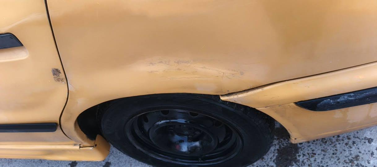 السلام عليكم ورحمة الله سمند للبيع أو مراوس بوتماتيك 2011بسمي مصفرة رقم نكليزي مكينة تبخر تبريد ما يشتغل لسيارة مثل ما موضح بل صور رقمي‏‪***********‬‏ بي واتساب عنوان بغداد مدينة الصدر السعر 26 وبيهة مجال للشراي
