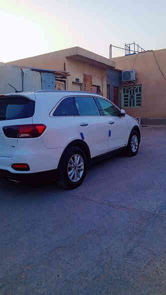 على بركة الله 
سورنتو 2020 وارد امريكي  
6 سلندر
 7 راكب 
 ماشية شي قليل 

ملاحظة.. السياره مال جناي وجدن نظيفه من البيت للدوام السياره احلى من الصور كاملة ما بيه اي نقص 
السعر 230 وبيه مجال
صور الحادث مرفوقه بالمنشور
شباب السيارة ضرضر صفحه العبري وعمره تعمير شراي
بدون بجم بدون ايرباك
 ينتصل وبي خير  ويدلل 
*********** واتساب موجود
***********
