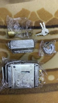 سويج • قفل باب كهربائي • جديد بالباكيت