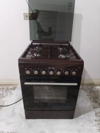 طباخ نظيف حيل وشغال السعر ١٠٠ الف للاستفسار ٠٧٧٠٥٠١٣٣٢١