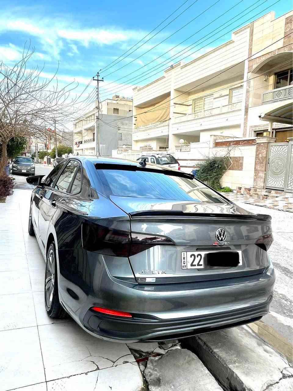 جیتا ٢٠٢٣ S sport . یەک چاملغی سبوغە لای سایەق . بێ ئەوەی شوختی ناوی هەبێ. ئرباگی تەقیوە دەعمەکەی زۆر خەفیفە.
تایە و بەنج و رۆنی گێر و مەکینەم هەموی تازە گۆریوە.یەک دینار مەسروفی نیە . سەیارە بەناوی خۆمە .کامل سپۆرتم کردیە . ٥٠ مایل رۆیە . 
سعر ١٥٣ وەرەقە مەجالەکی کەم أربيل, العراق


**إذا كنت صاحب هذا الإعلان وتريد حذفه لأي سبب، رجاءا أرسل رسالة إلى الدعم الفني**