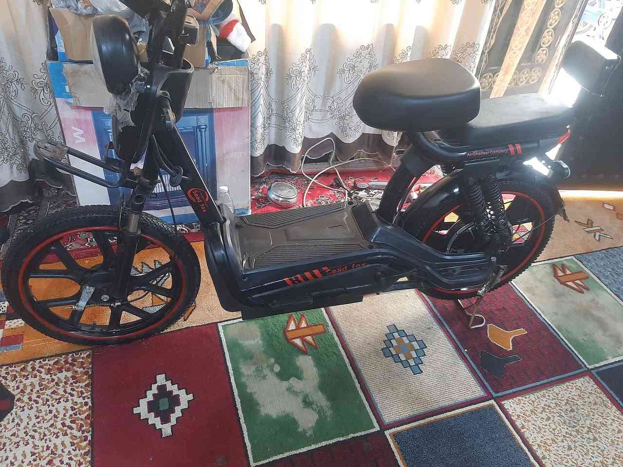 دراجه شحن بطاريات جدد قبل سبوع مشتريهن دراجه جديده سعر ٣٠٠ بيه مجال عنوان بصره حي بغداد المجلس محافظه رقم هاتف  *********** واتساب
