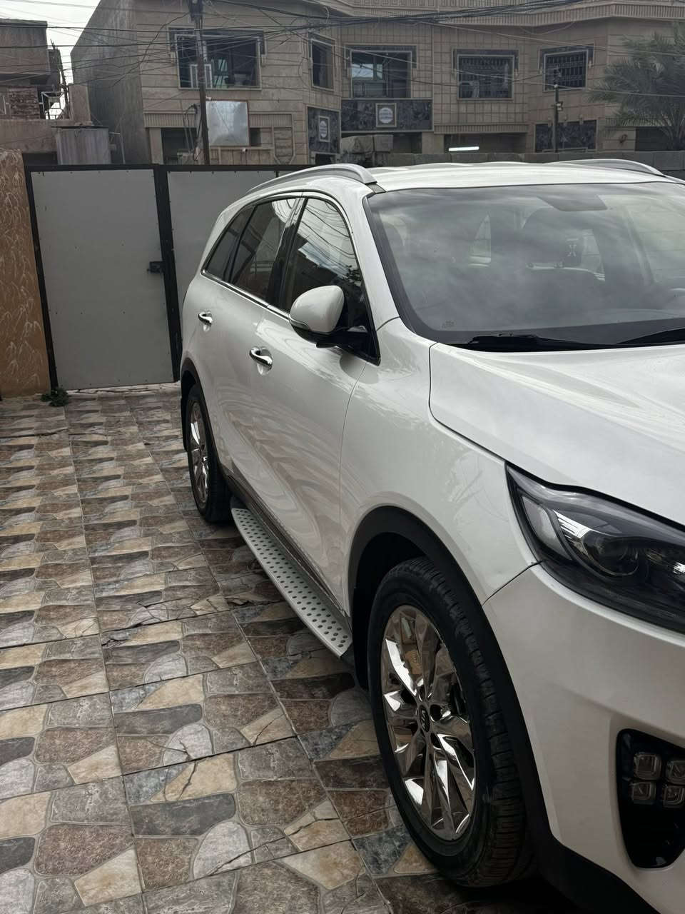 السلام عليكم سورنتو2018 شكل ال20 خليجيه6 سلندر بصمه شاشه كشن كهرباء سايد بريك دكمه حساس تاير بلادي صندوك كهرباء كشن جلد تلاث قطع تبريد مكفوله من الصبغ والبارد ماشيه97 الف رقم سليمانيه بااسمي السعر238 وبيها مجال للتواصل***********
