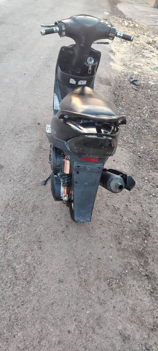 سلام عليكم دراجه ماكس للبيع بوشه 55 نضيفه كله شغاله من طول الطول بيه تزويد خارجي سعر 650 بيه مجال ***********
