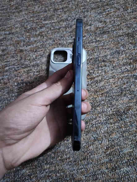 ايفون 12ابرو ماكس للبيع بطاريه التليفون 81المكان ديالئ بعقوبه المفرك السعر 450او بي مجال هاذه ال رقم ***********
