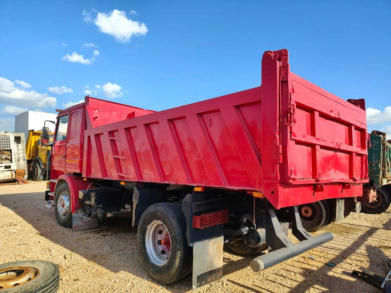 للبيع سكانيا 113 سياره جاهز العمل ستفسار *********** مكان السياره نجف
