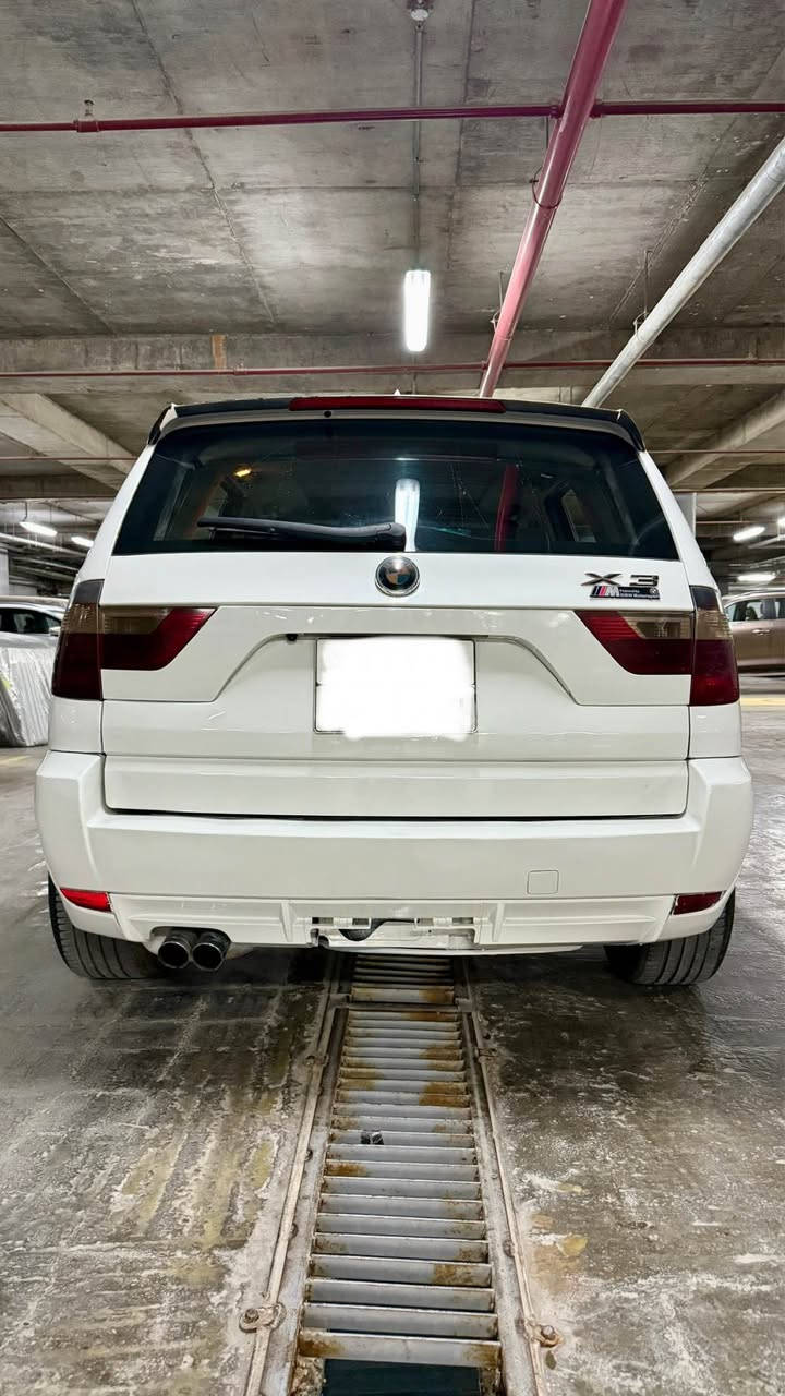للبيع 2010— BMW X3
فول مواصفات

✅ بانوراما
✅ محرك 6 سلندر بنزين
✅ ايرباكات سليمة
✅ كشنات جلد كهرباء مع ميموري
✅ تدفئة كشنات (هيتر)
✅ تحكم ستيرن
✅ تثبيت سرعة
✅ أضوية زينون
✅ مرايا كهرباء مع نزول تلقائي عند الباركينغ
✅ طقم تايرات جديد أصلي
✅ بوليش كامل جديد
✅بادي كيت M

📌 السيارة بيها فقط 3 قطع صبغ خفيف بدون أي دواخل
📌 المحرك بشرط
📌 رقم أربيل
📌 الممشى: 250,000 كم

سيارة نظيفة جدًا، قوية، ومصروفها اقتصادي بالنسبة لفئتها
رقم اربيل 
مكان السيارة بغداد بغداد, العراق


**إذا كنت صاحب هذا الإعلان وتريد حذفه لأي سبب، رجاءا أرسل رسالة إلى الدعم الفني**