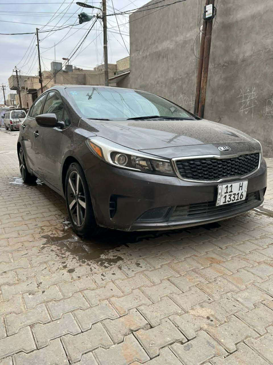 سلام عليكم فورتي 17 امريكي بيه اربع قطع صبغ بدون دواخل السياره جاهزه كير مكينه تبريد صدر خير من الله معروضه ب110 وبيه مجال حك الجيه مكاني زعفرانيه ***********
