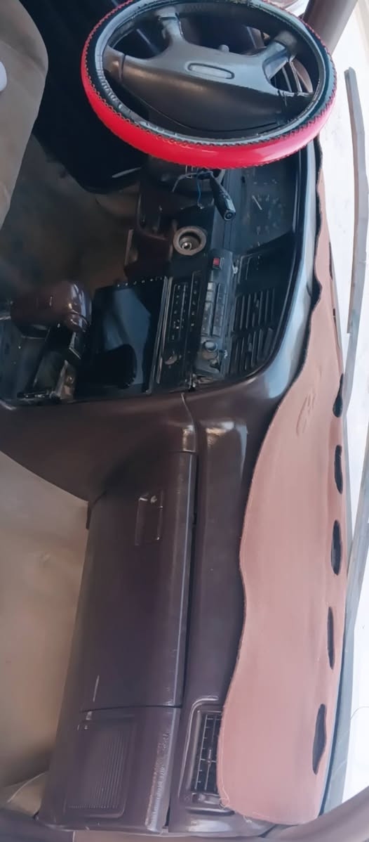 سلام عليكم سياره مارك فلات موديل 91سياره جاهزه من كلشي مكفوله من الضربه ولكصه ونقل سنويتها مامنتهيه وراعيها بلناصريه لسعر40وبيها مجال للاستفسار تصال ***********
